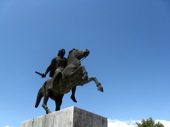 Паметник на Александър Велики
