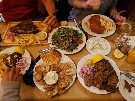 Thodoros Tavern