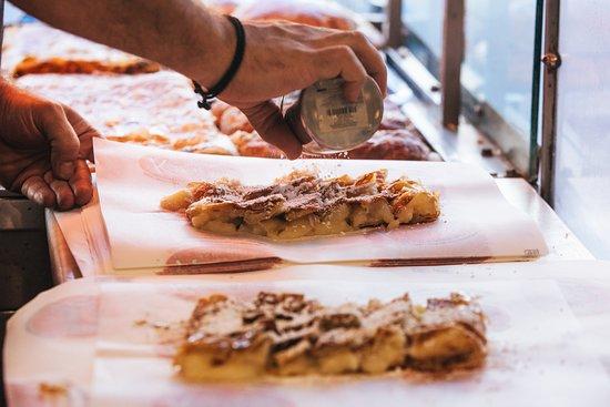 Bougatsa Katselis