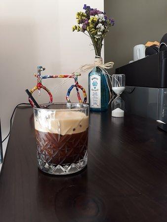 Larry's Coffee-Wine-Drinks