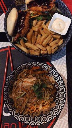 Momo Asian Bar