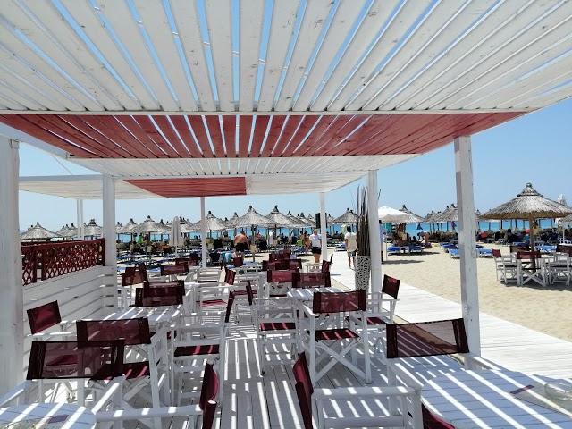 Mango Beach Bar