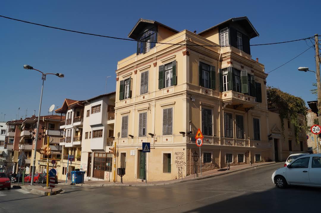 Ano Poli