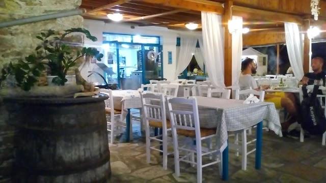 Paradeisos