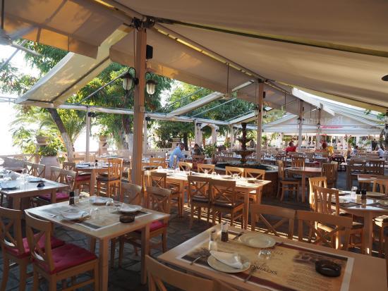 Restaurant Lemoniadis
