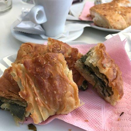 Mandanis Bakery