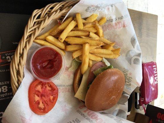 Goody's Burger House Piraeus