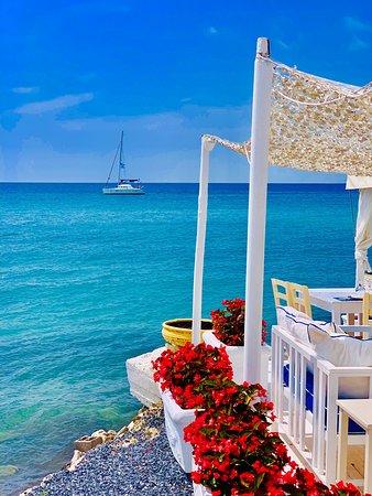 Mple Seaside Gastrobar
