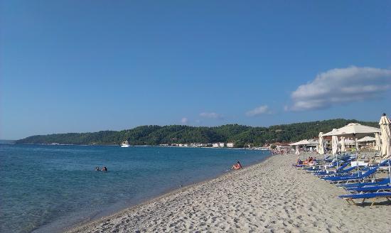 Fourka Beach